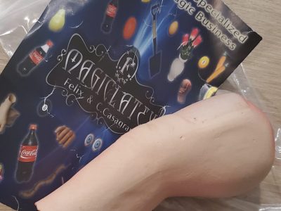 Pouce géant latex de chez Magiclatex