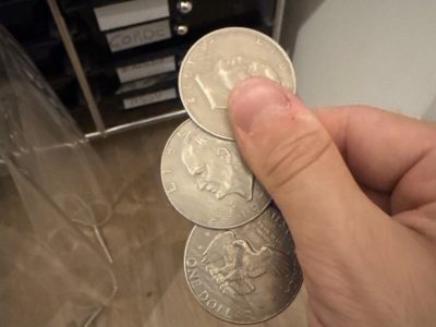 3 in coin (aimantée)