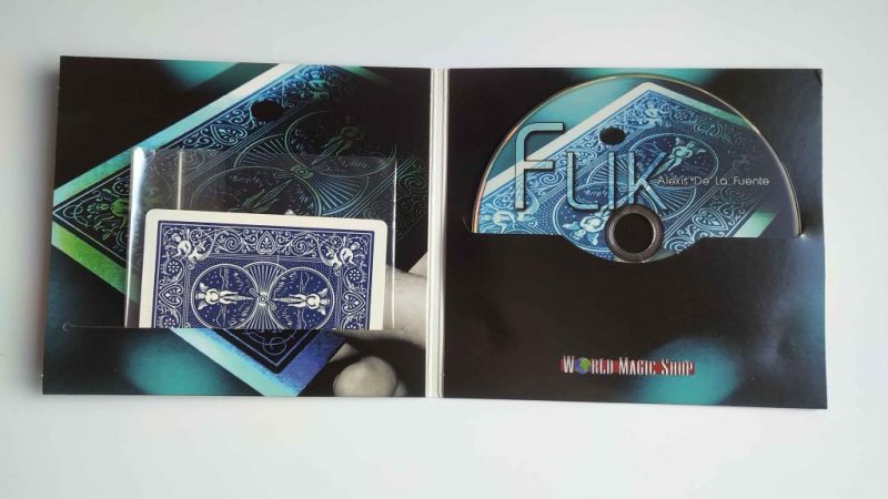 FLICK : Trou "voyageur" visuel sur une carte !