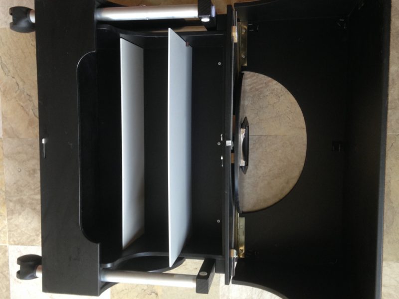 Table Valise fabrication Mephisto